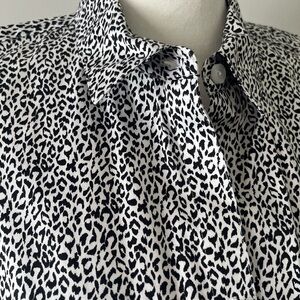 Chico's Black and White Sleeveless Blouse